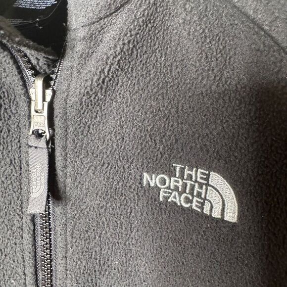 The North Face Jacket Girls XS Black Full Zip Fleece Outdoors - Picture 2 of 8
